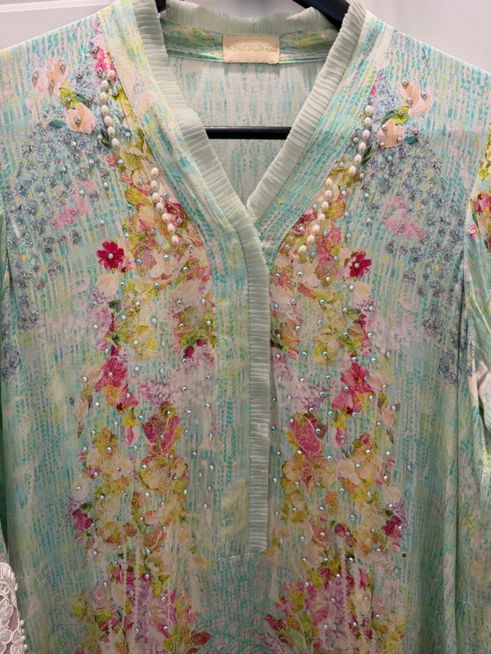 Farah Talib Aziz silk printed kurti - Picture 2 of 6